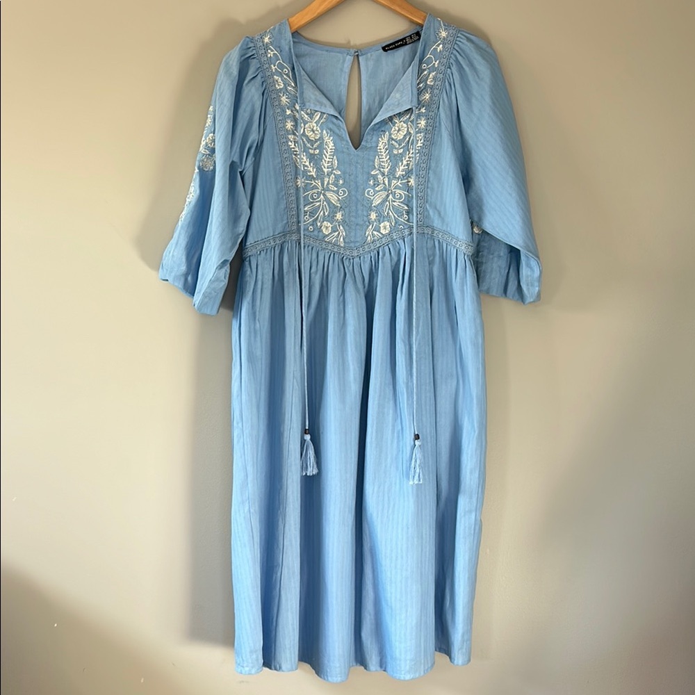 Black Tape Boho Embroidered Midi Dress Cornflower Blue size Petite‎ Small